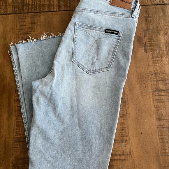 Gently used Calvin Klein Jeans - Picture 2 of 5